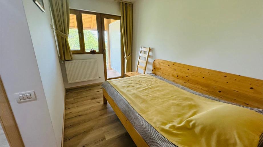 Pensiune camere Etaj