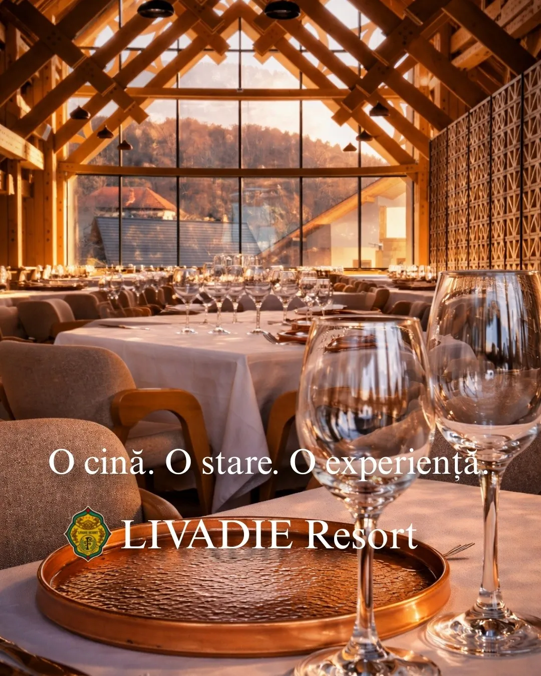 Restaurant LIVADIE golden hour - mese elegante